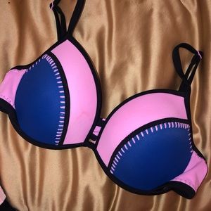 VS Bathing suit top